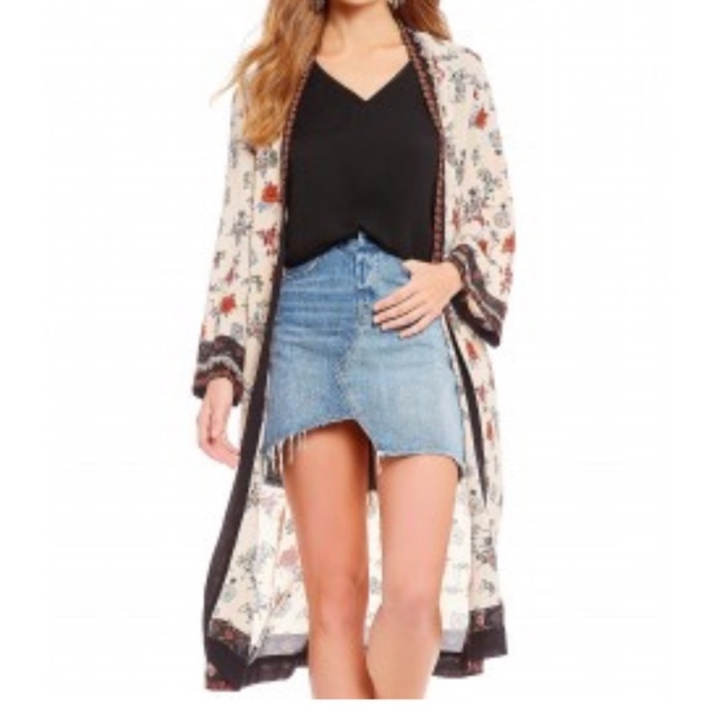 Chelsea &Violet Cream floral kimono/duster